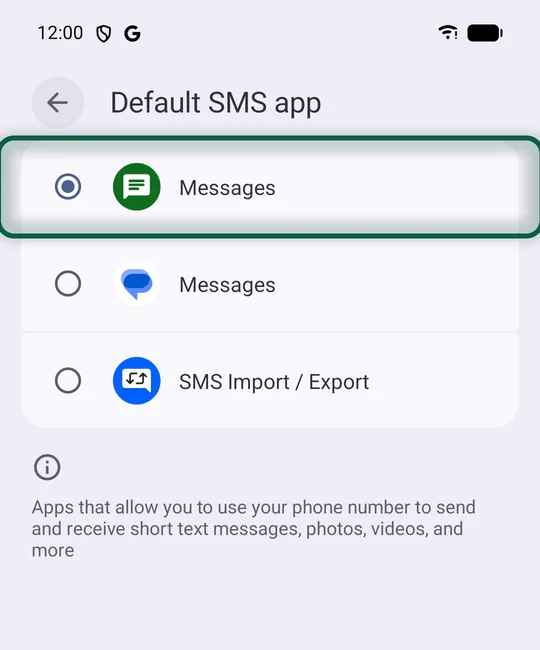 Paramètres Android, rubrique Applications par défaut ouverte sur Appli de SMS, avec Fossify Messages sélectionnée (affichée sous le nom Messages, icône verte)