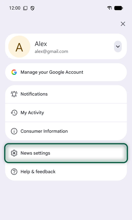 Appli Google Actualités sur Android avec le menu du profil ouvert et les paramètres d'Actualités mis en évidence
